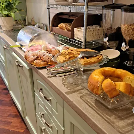 Le Scalette Al Vaticano Bed & Breakfast 3*